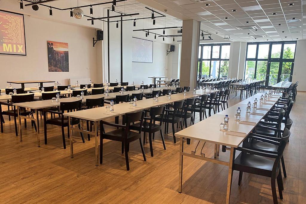 Hotel Restart Superior Jicin Luaran gambar